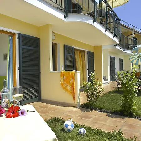Locazione Turistica Ginestra Apartman *