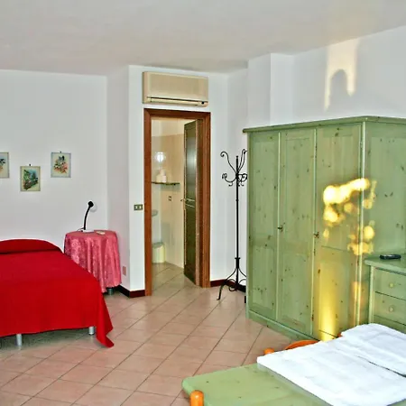 Locazione Turistica Ginestra Apartman *